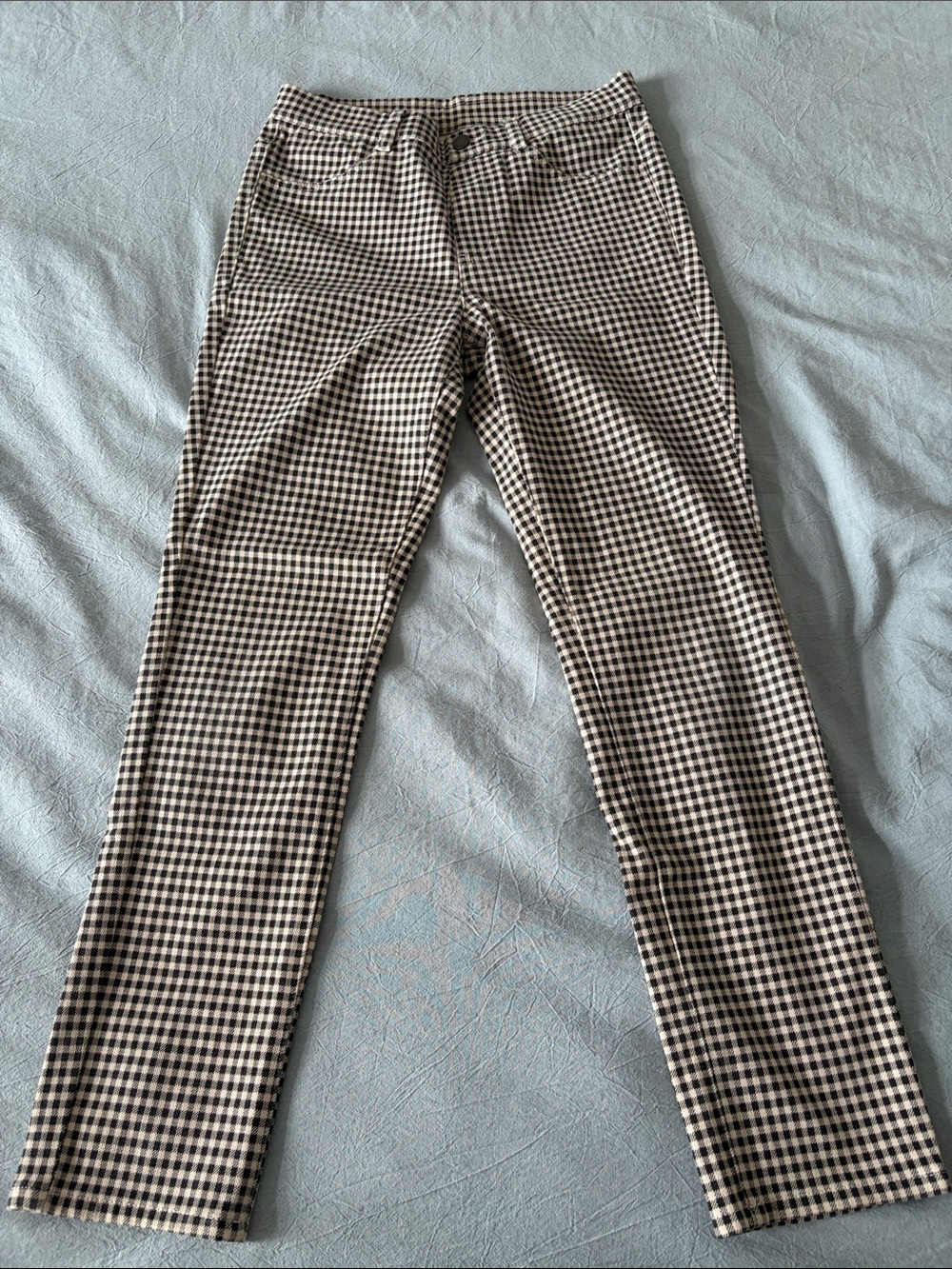 Uniqlo Black and White Gingham Capri Pants